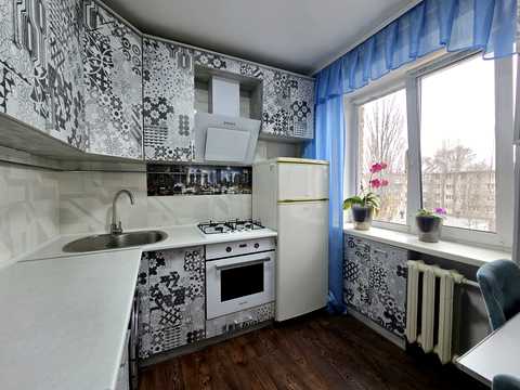 квартира за адресою Свободи просп. (60-річчя Жовтня), 27