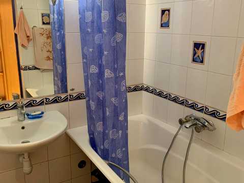 квартира за адресою Анни Ахматової вул., 3