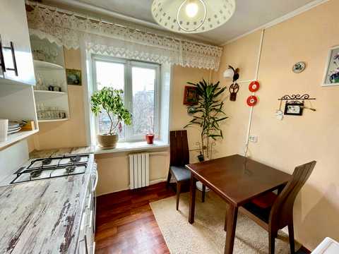 квартира за адресою Незалежності вул. (Титова), 22