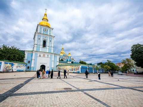 комерційна за адресою Київ, Трьохсвятительська вул., 11