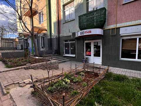коммерческая по адресу Кочубея ул., 33