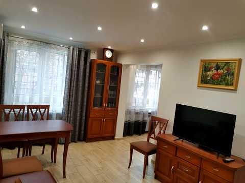 квартира за адресою Транспортна вул., 8