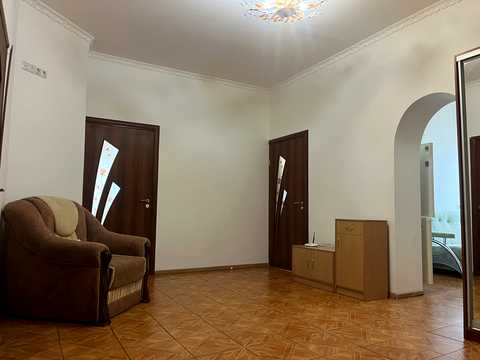 квартира за адресою Августина Волошина вул., 1-А