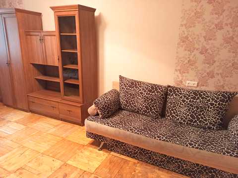 квартира за адресою Євгена Танцюри вул. (Генерала Петрова), 68