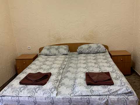 комерційна за адресою Центральна, 50