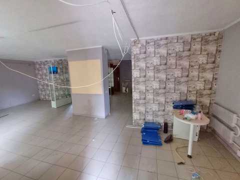 комерційна за адресою Робоча вул., 75