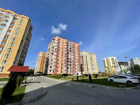 квартира за адресою Білогірська вул., 18