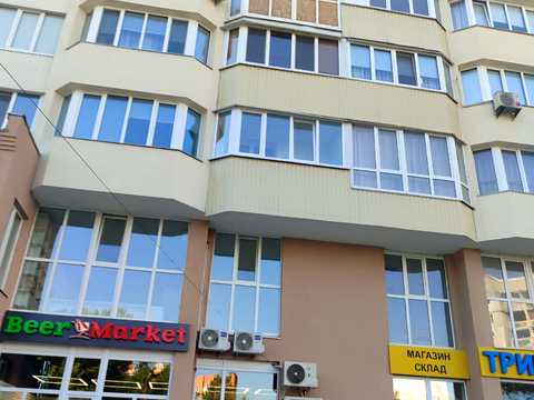 комерційна за адресою Вʼячеслава Чорновола вул. (Войкова), 15 А