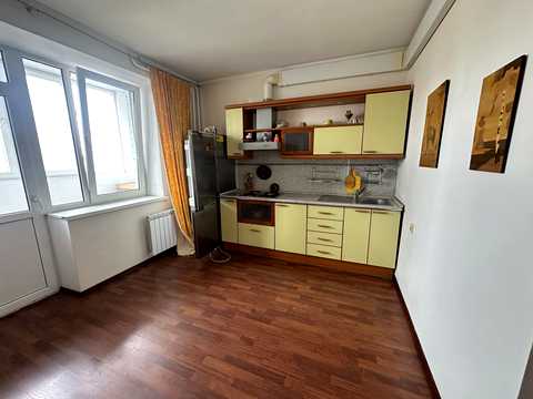комерційна за адресою Миколи Бажана просп., 14
