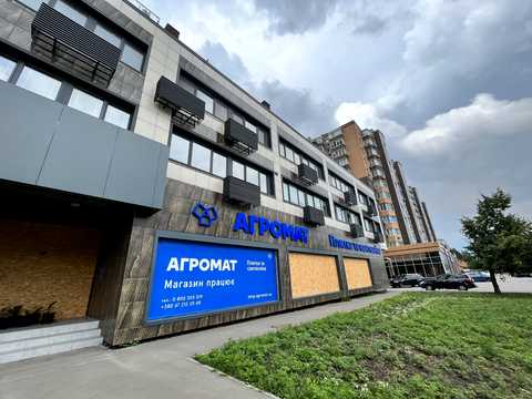 комерційна за адресою Набережна Перемоги вул., 68-А