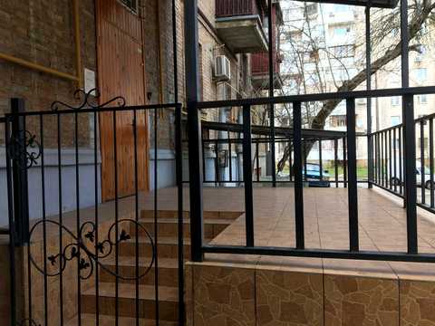 коммерческая по адресу Науки просп., 61