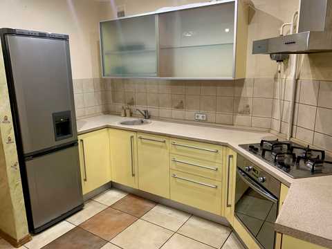 квартира за адресою Турівська вул., 31