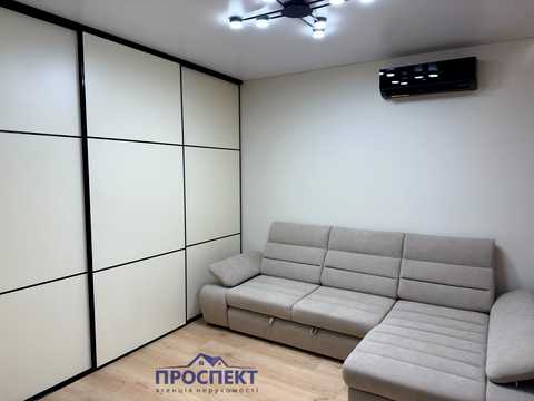 квартира за адресою Добровольчих Батальйонів вул. (Червоноармійська), 203/3