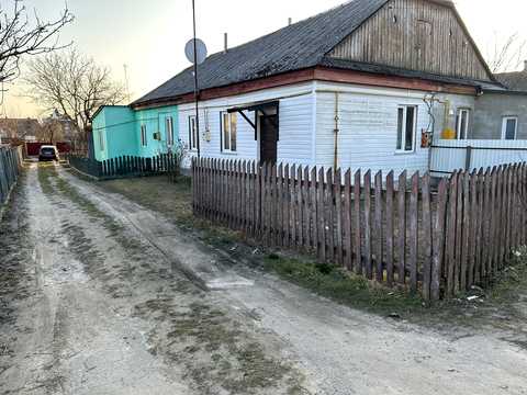 будинок за адресою смт. Ратне, Першого травня, 23