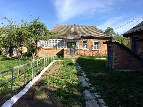 будинок за адресою с. Борсуки, Польова