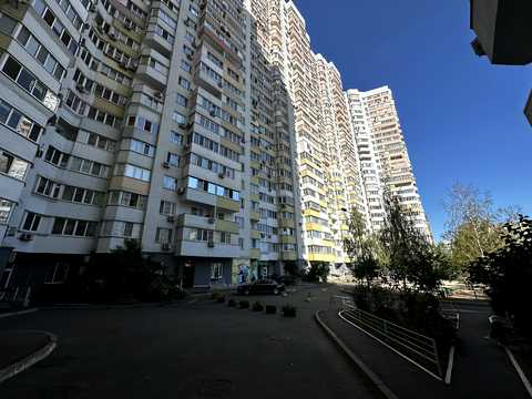 квартира за адресою Драгоманова вул., 6/1