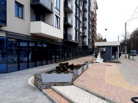 комерційна за адресою Гетьмана Мазепи вул., 160-А