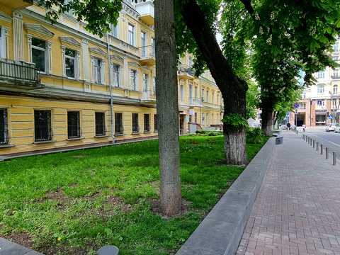 коммерческая по адресу Богдана Хмельницкого ул., 29/2