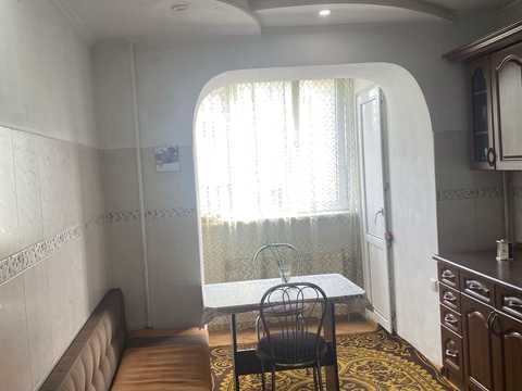 квартира по адресу Героев Майдана ул. (Червоноармійська), 83