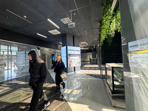 комерційна за адресою Миколи Бажана просп., 17-А