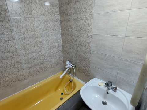 квартира за адресою Лазурна вул., 52