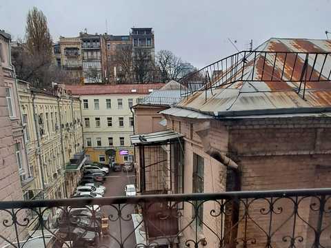комерційна за адресою Дарвіна вул., 10