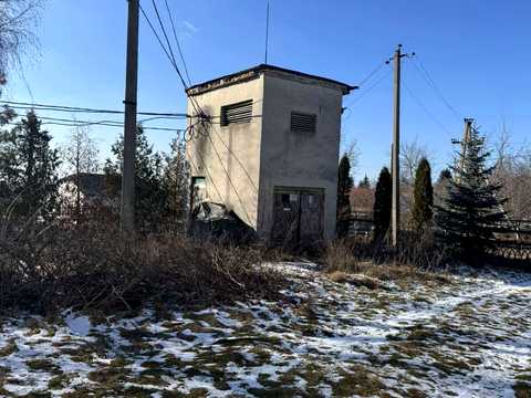 комерційна за адресою смт. Великі Бірки, Шкільна вул., 1