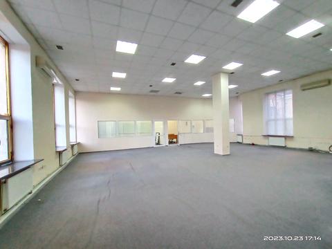 комерційна за адресою Одеса, Довженка вул., 4