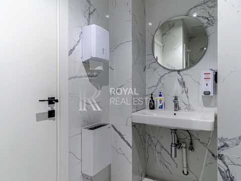 комерційна за адресою Антоновича вул. (Горького), 74