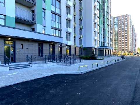 комерційна за адресою Тираспольська вул., 52-60