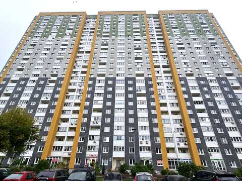 комерційна за адресою Миколи Вінграновського вул., 2