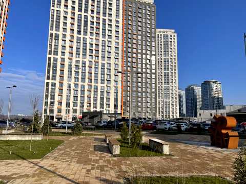 квартира за адресою Дніпровська набережна вул., 18