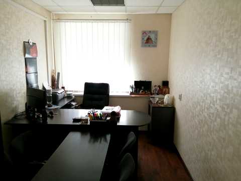 комерційна за адресою Калинова вул., 68