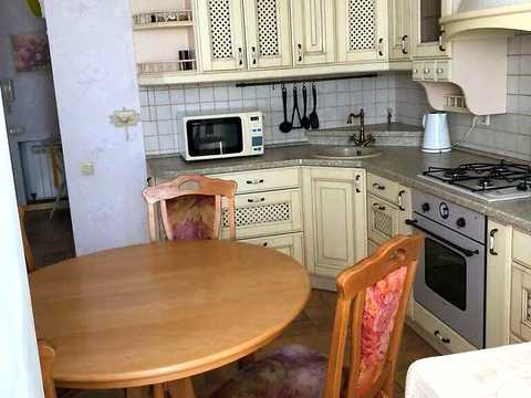 квартира за адресою Дмитра Яворницького просп. (Карла Маркса), 45