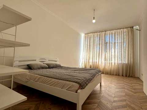 квартира по адресу Академическая ул. (Пионерская), 20б