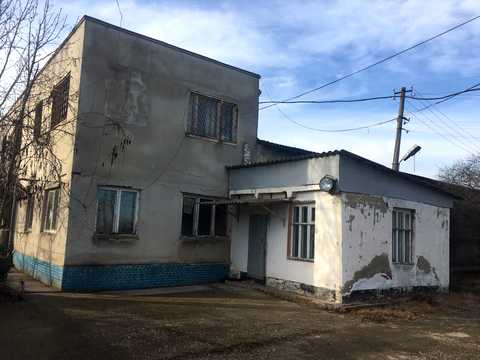 комерційна за адресою Бессарабська вул., 1