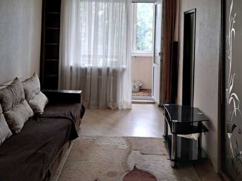 квартира по адресу Строителей ул., 26/8
