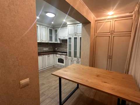 квартира по адресу Сергія Параджанова ул., 5