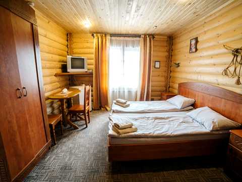 комерційна за адресою с. Яблуниця, Степана Бандери, 30