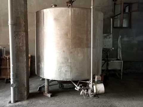 комерційна за адресою Новомосковская дорога, 1