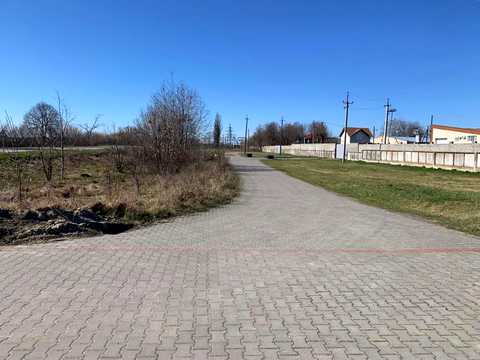 коммерческая по адресу Миру, 1