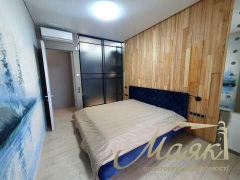 квартира за адресою Металургів просп., 8-А