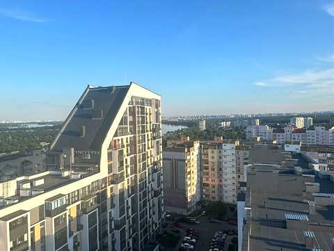 квартира за адресою Набережна вул., 8д