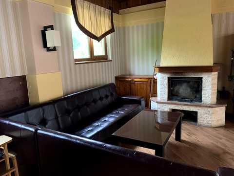 комерційна за адресою Центральна, 50