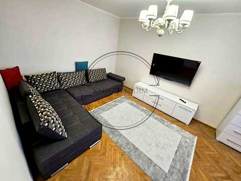 квартира за адресою Анни Ахматової вул., 8