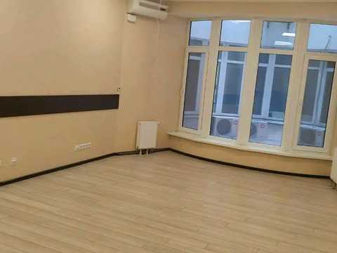 коммерческая по адресу Кловский спуск, 7-А