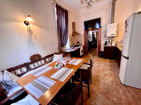 квартира за адресою Підгірна вул., 28