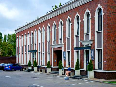 комерційна за адресою Олени Теліги вул., 6
