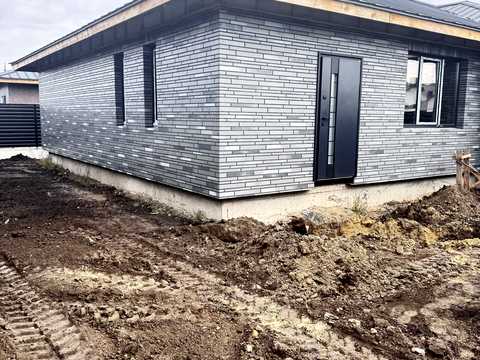 будинок за адресою Фабрична вул.