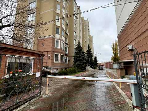 коммерческая по адресу Довженко ул., 6а
